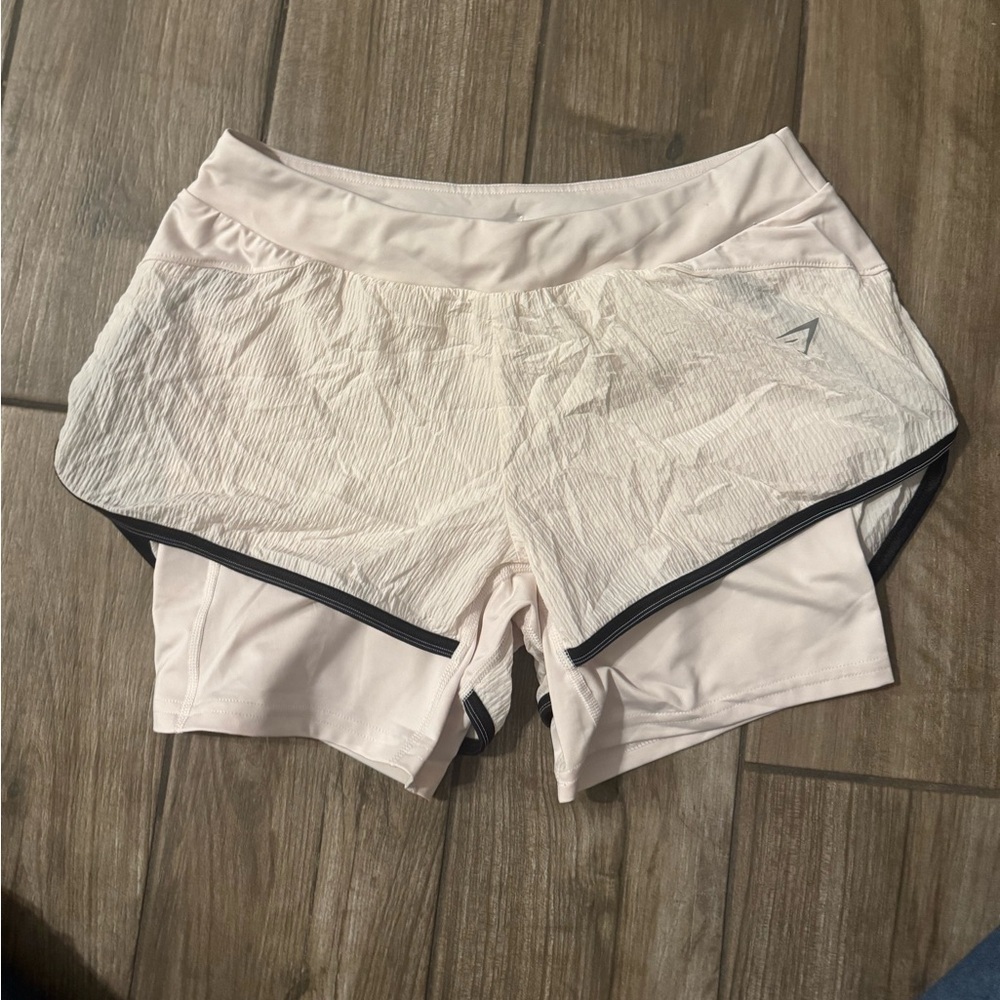 Gymshark 🦈 Women's 🤍 Athletic Shorts size small white